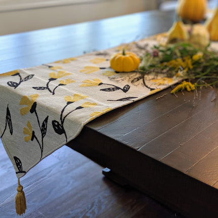 DaDa Bedding Yellow Fleur Floral Garden Woven Tapestry Dining Table Runner (18112)