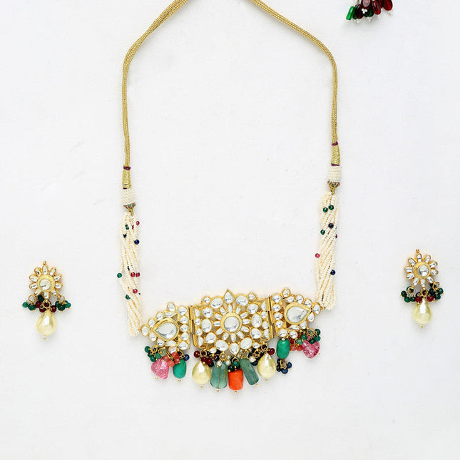 Exclusive Maharani Kundan Choker With Earrings Set