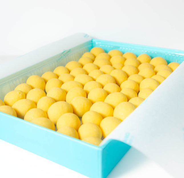 Andy Anand Gluten-Free Belgian White Chocolate Assortment – Crème Brûlée, Green Tea & Sangria, 60% Chocolate, Flown Fresh from Italy, 1 lb Gift Box – Perfect for White Chocolate Lovers