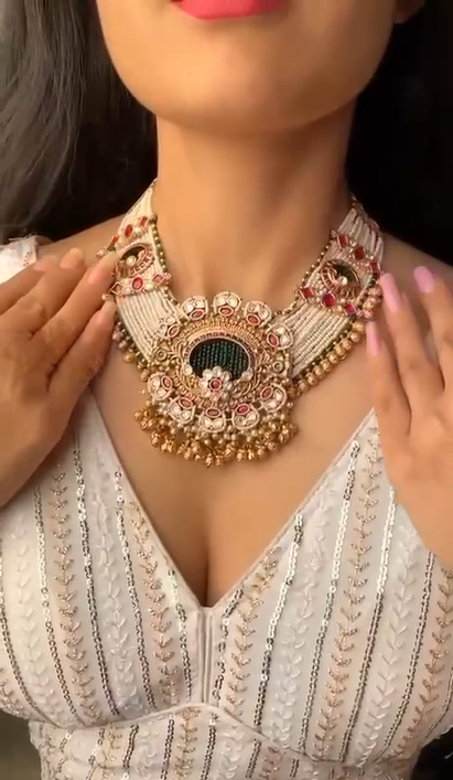 Beautiful Pearl Necklace with Earrings