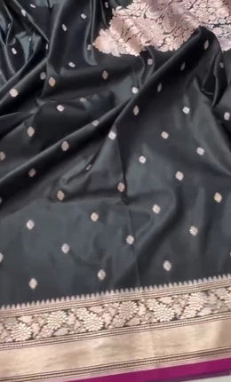 Excellent Banarasi Gold Zari Weaved Mashru Silk Saree