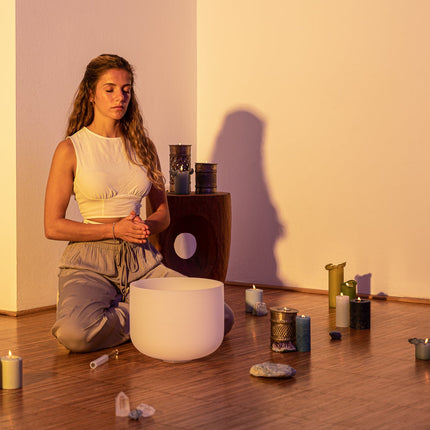 12" White-Frosted Crystal Singing Bowl, Note E4, Solar Plexus Chakra