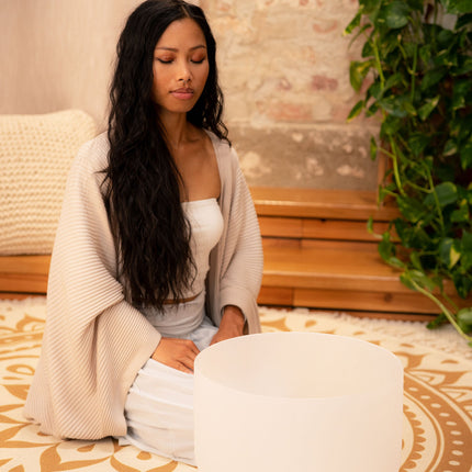 14" White-Frosted Crystal Singing Bowl, Note G3, Throat Chakra