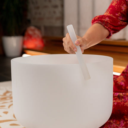 16" White-Frosted Crystal Singing Bowl, Note D3, Sacral Chakra 440hz