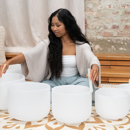 7-Piece White-Frosted Crystal Singing Bowl Chakra Set