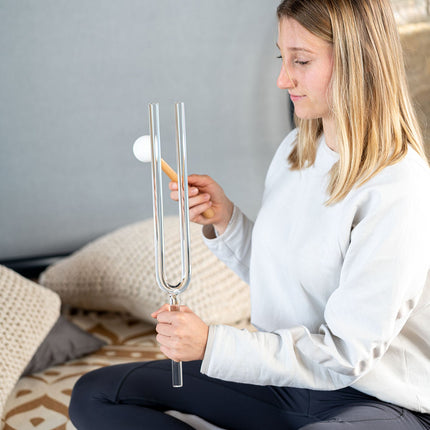 17.7" Crystal Tuning Fork, F3 / 174.61 Hz