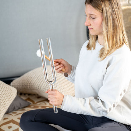 15" Crystal Tuning Fork, F4 / 349.23 Hz