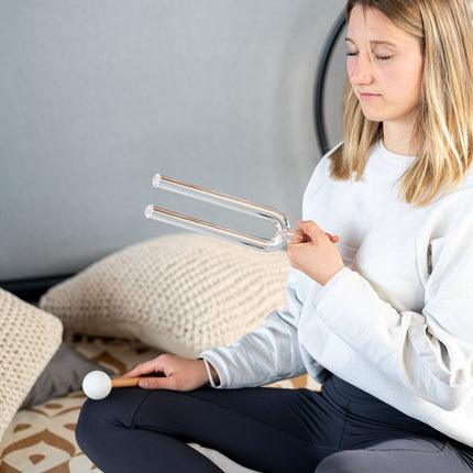 15" Crystal Tuning Fork, C4 / 261.61 Hz