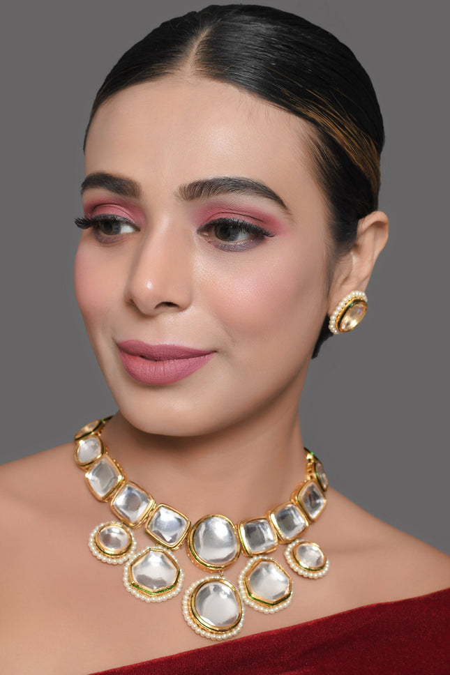Royal Kundan Necklace with Matching Earrings