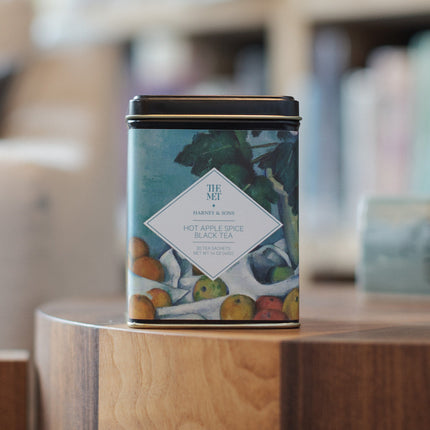 Hot Apple Spice Black Tea, Tin of 20 sachets