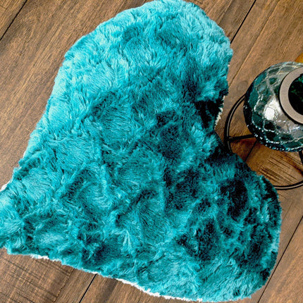DaDa Bedding Lucky Irish Teal Green Faux Fur Heart Shaped Throw Pillow - 16” x 14”