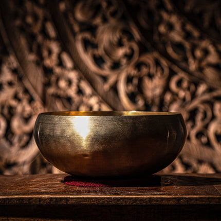 7.6" Cosmos Therapy Series Singing Bowl, 1000g