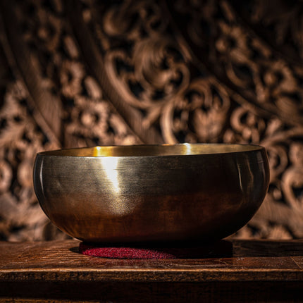 9" Cosmos Therapy Series Singing Bowl, 1500g