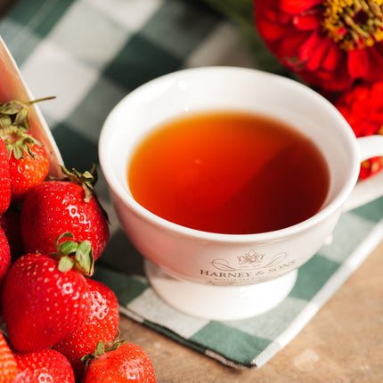 Strawberry Vanilla, HT Tin of 20 Sachets