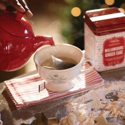 Williamsburg Ginger Cake, Tin of 20 Sachets