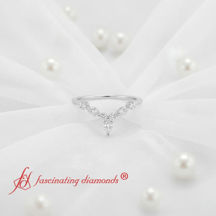 Crown Marquise And Round Band