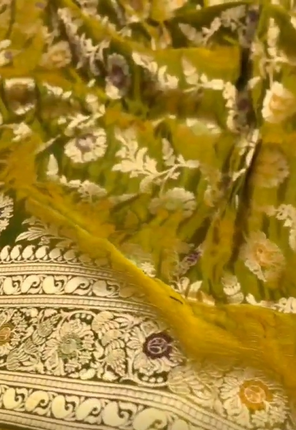 Exclusive Pure Banarasi Soft Meenakari Weaving Katan Silk Saree