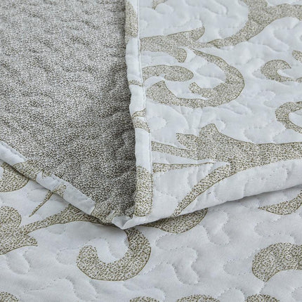 DaDa Bedding Luxe Couture Floral White Freesia Vineyard Elegant Coverlet Bedspread Set (HS-8760)
