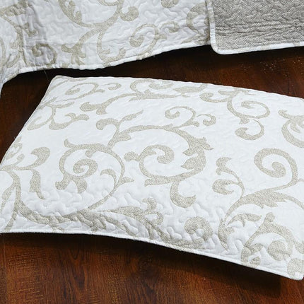 DaDa Bedding Luxe Couture Floral White Freesia Vineyard Elegant Coverlet Bedspread Set (HS-8760)