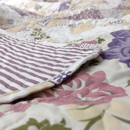 DaDa Bedding Wisteria Cottage Roses Floral Lightweight Quilted Bedspread Set (HS-1003)