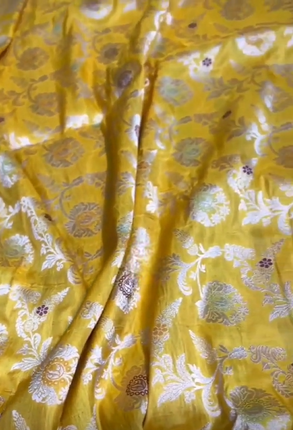Exclusive Pure Banarasi Soft Meenakari Weaving Katan Silk Saree